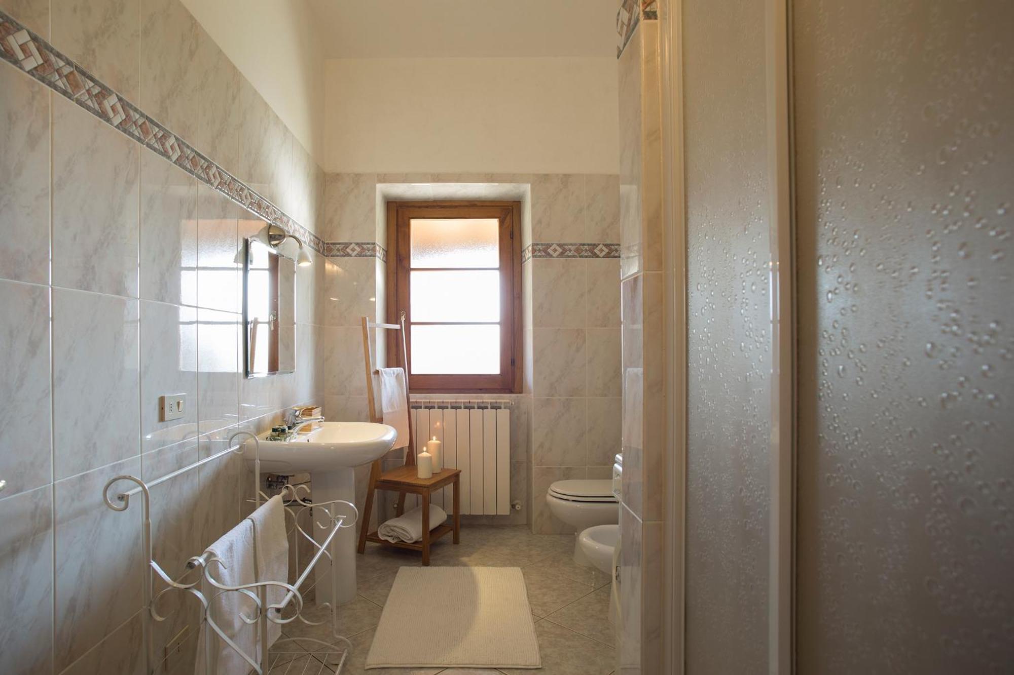 Buccia Nera Villa Chiassa Superiore Exterior photo